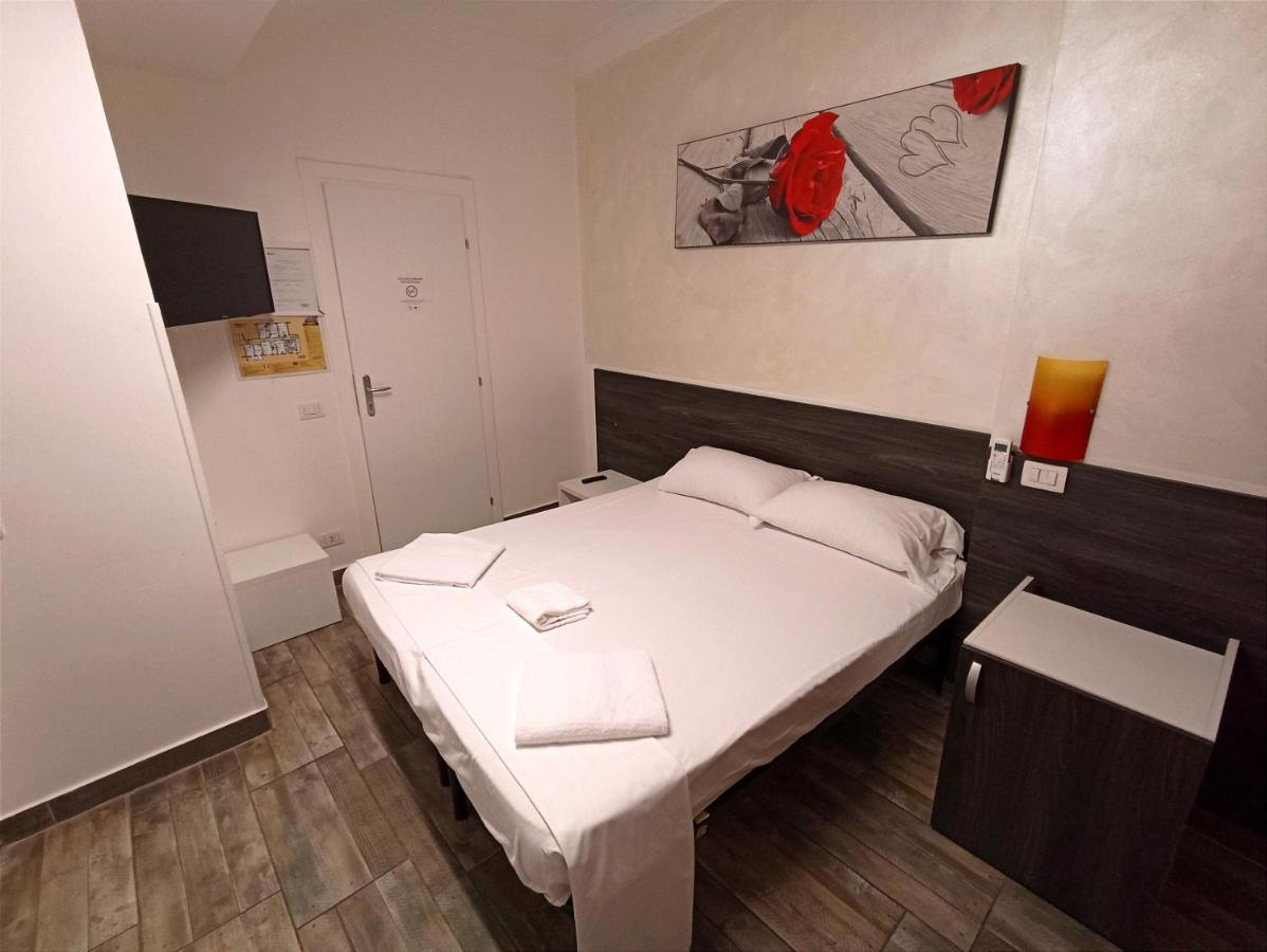 Tiburtina Hotel Holiday Róma Kültér fotó